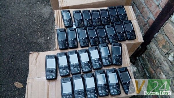 На Волині військовим передали конфіскат – машини і мобілки. ФОТО