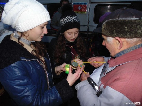 Лучанам передали Вифлиємський вогонь миру. ФОТО. ВІДЕО