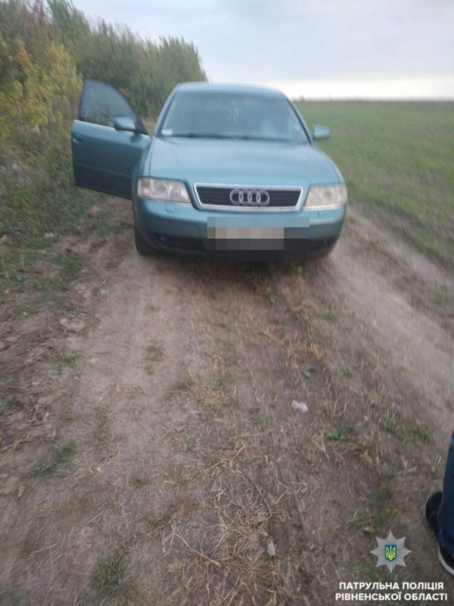 На Рівненщині  патрульні врятували самогубця