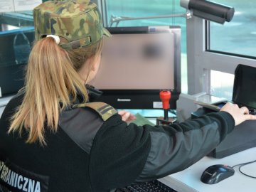 На польському кордоні затримали 14 заробітчан з України, які мали фальшиві документи