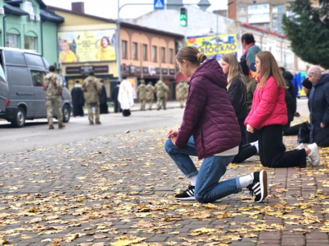 На Волині попрощалися із  Героєм Ярославом Богданом: один його син – у полоні, інший – на фронті