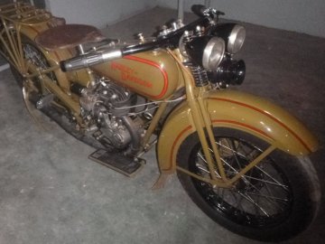  Три ретромотоцикли «HARLEY DAVIDSON» зареєстрували в райцентрі на Волині. ФОТО