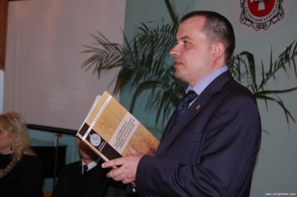 У Луцьку археологи презентували свої знахідки. ФОТО