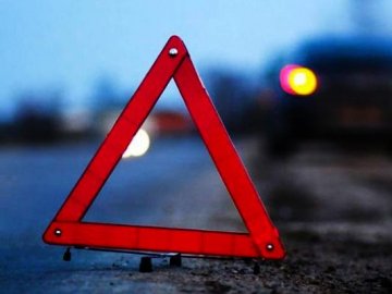 На Волині «беха» виїхала на зустрічну і протаранила Ford