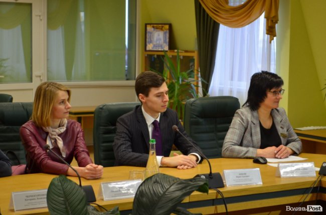 «Ви круті»: замміністра проінспектувала роботу луцького ЦНАПу. ФОТО