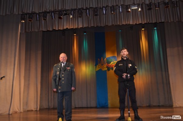 У Луцьку відбулись урочистості з нагоди дня Збройних сил України. ФОТО