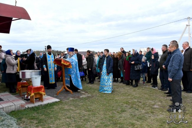Очільник УПЦ (МП) Нафанаїл під Луцьком освятив храм. ФОТО