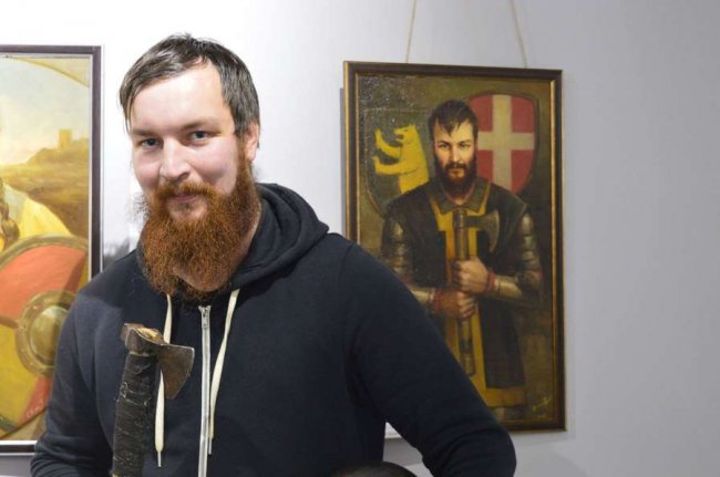 У Луцьку – незвична виставка про українських воїнів. ФОТО