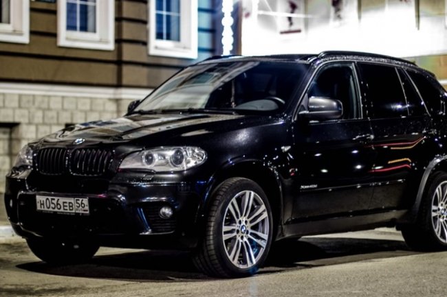 Назвали 10 найдорожчих авто, які задекларували волинські посадовці