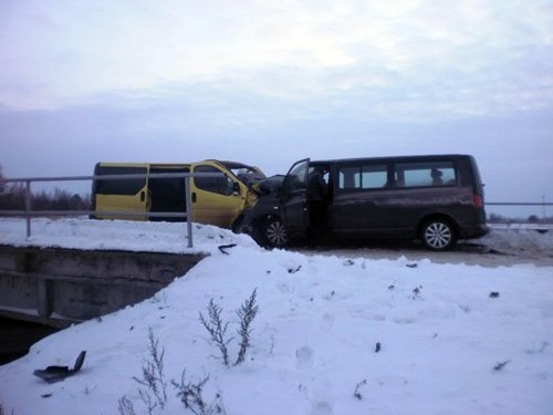 Аварія на Волині: виїхав на зустрічну смугу, врізався у бус, загинув. ФОТО