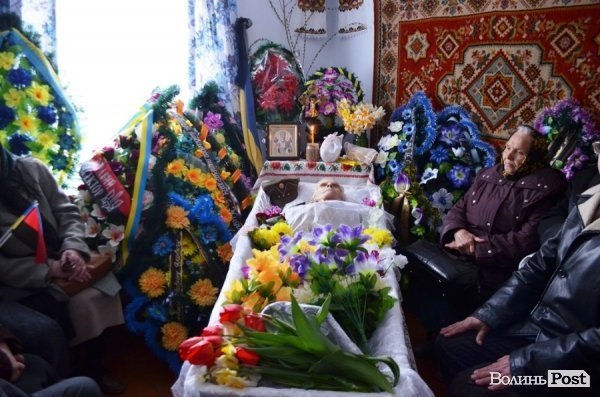 На Волині попрощалися із 86-річним упівцем. ФОТО