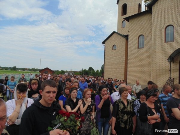 У Луцьку відспівали воїна 51-ї бригади. ФОТО