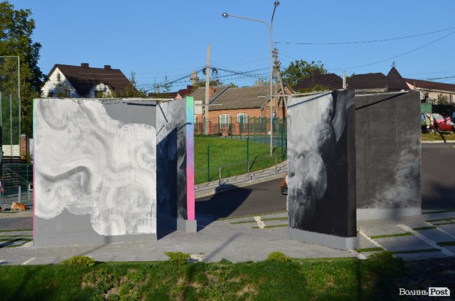 Запорізький митець подарував лучанам «трохи гармонії та релаксу»