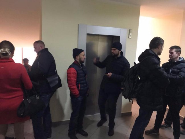 НАБУ проводить обшуки в сина Авакова