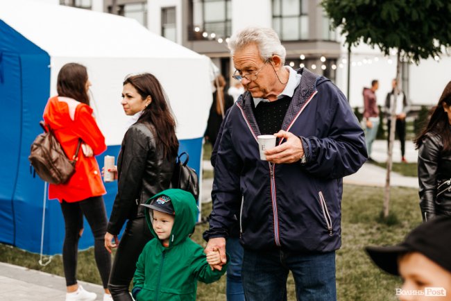 Розкриття таємниці, подарунки та KADNAY «на десерт»: як на «Супернові» веселилися «добрі сусіди». ФОТОРЕПОРТАЖ*