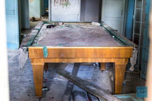 У Благодатному в приміщенні колишньої лазні влаштували притон. ФОТО