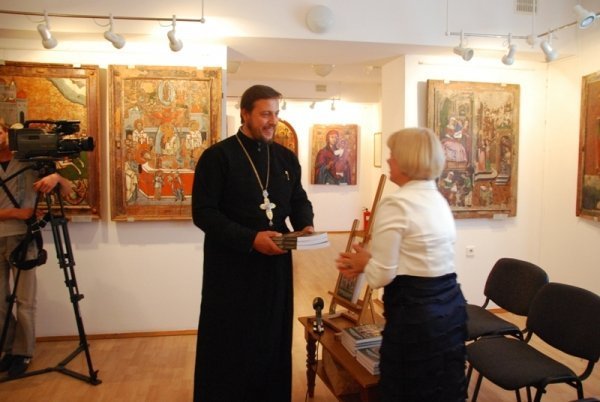 У Луцьку презентували унікальну книгу. ФОТО