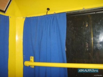 Лучани просять облаштувати маршрутки шторками, аби врятувати людей від спеки