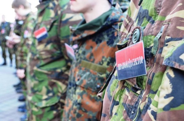 У Луцьку «Правий сектор» вшанував Шевченка ходою. ФОТО