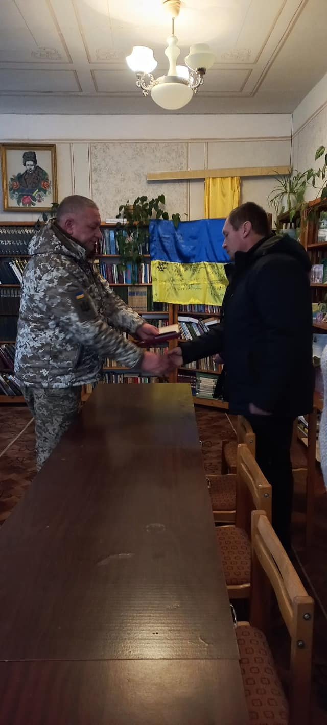 Батькам 22-річного волинянина, який загинув на війні, вручили посмертний орден сина. ФОТО