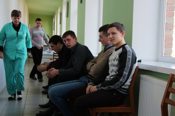 Митрополит  Михаїл здав кров для бійців АТО. ФОТО