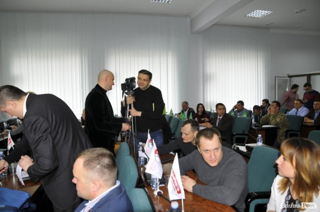 «Переворот» у Луцькій міськраді: 37 фотомиттєвостей