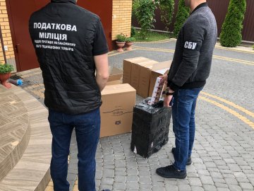 У Ковелі «накрили» точку з фальсифікованими сигаретами та алкоголем. ФОТО