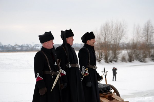 Лід, ополонка та Йорданська вода: Водохреще у Луцьку 