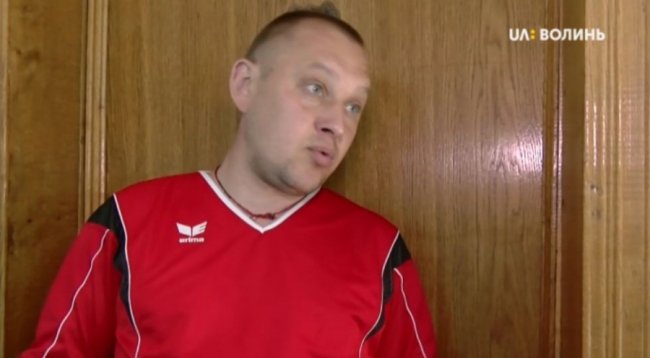 Луцьку багатоповерхівку підтопив дощ. ФОТО