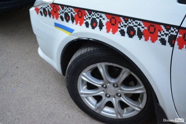 На вулицях Луцька – патріотичне таксі. ФОТО