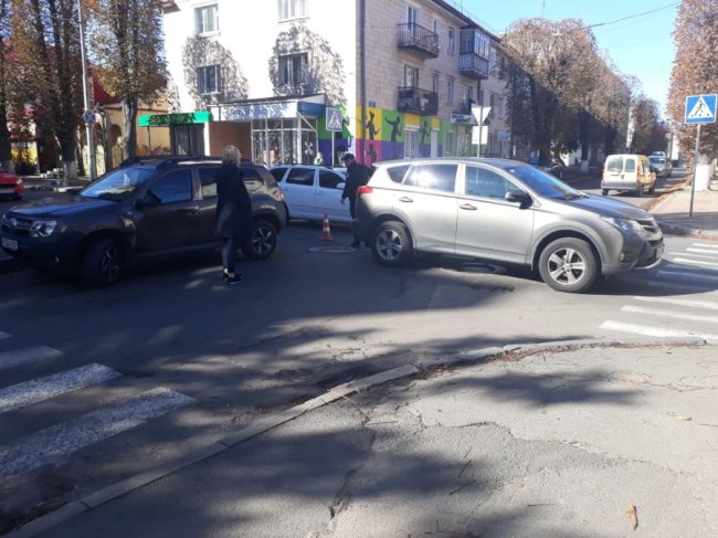 У Луцьку через аварію на Шопена – ускладнений рух. ФОТО