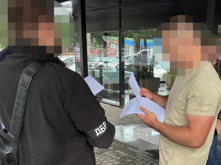 Насильство над колегами у полку «Скеля»: ДБР затримало бійця, якого підозрюють у побитті двох військових