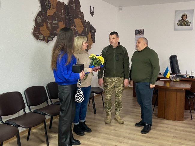 Рідним Героя з Волині Юрія Мохнєва вручили його посмертну нагороду