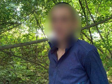 У Луцьку затримали чоловіка, який перебував у розшуку. ФОТО