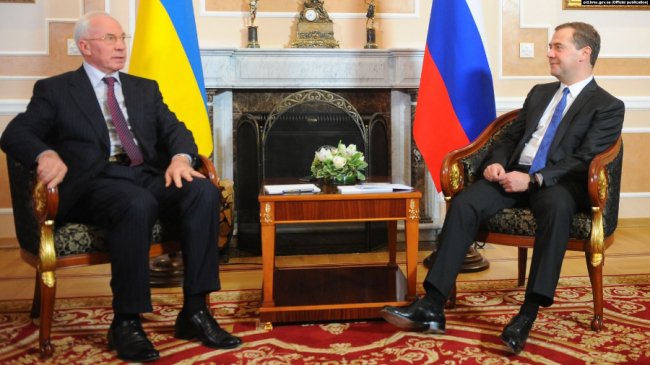 Богдан літав разом з Азаровим на переговори до Росії за день до зупинки євроінтеграції 