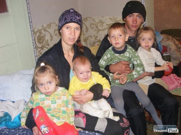 Чоловік врятував з палаючого будинку чотирьох дітей