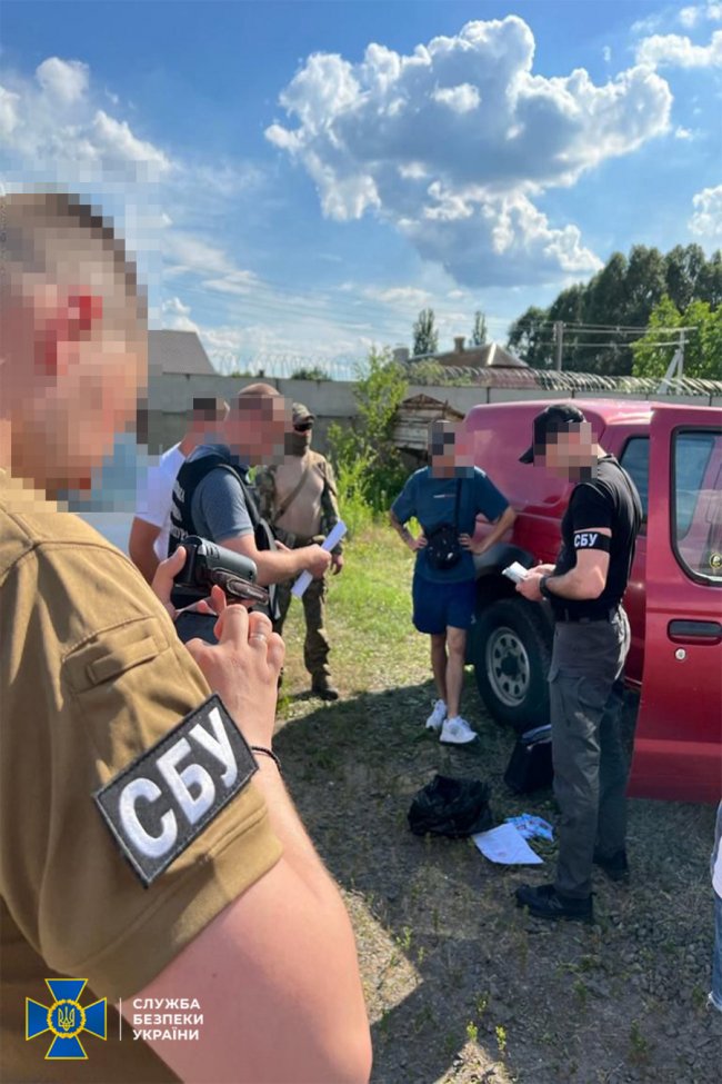 У Луцьку СБУ заблокувала  схему махінацій: організація ввозила авто з-за кордону для продажу під виглядом гумдопомоги