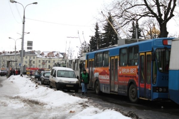 Як у Луцьку стояли тролейбуси. ФОТО. ВІДЕО