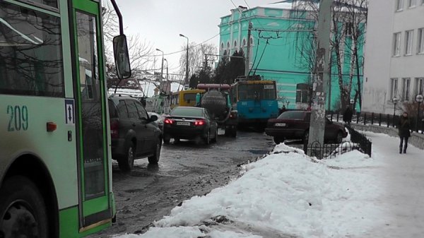 Як у Луцьку стояли тролейбуси. ФОТО. ВІДЕО