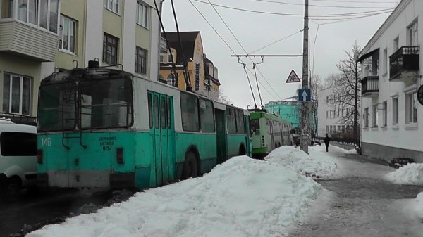 Як у Луцьку стояли тролейбуси. ФОТО. ВІДЕО
