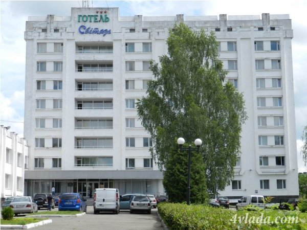 Постраждалих від обвалу переселять з готелю в гуртожиток, бо дорого