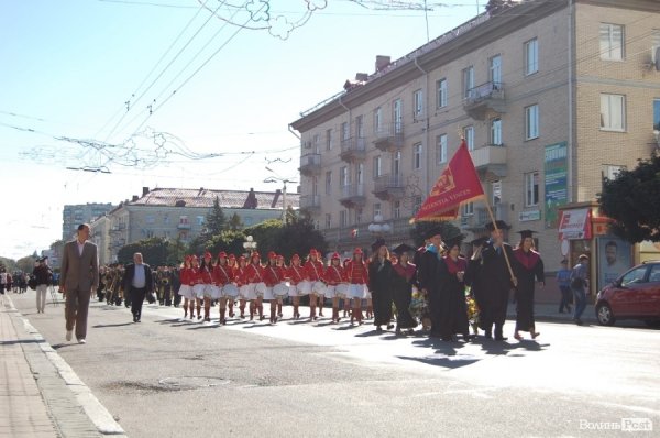 У Луцьку – посвята в студенти «європейського» вишу. ФОТО