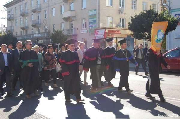 У Луцьку – посвята в студенти «європейського» вишу. ФОТО