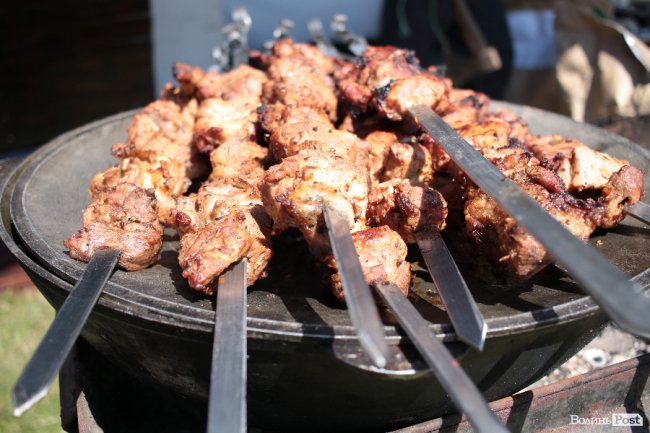 Від і до: чим і за скільки поласувати на «Бандерштаті». ФОТО