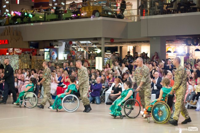Свято з душею: у Луцьку відбувся «Осінній бал». ФОТО