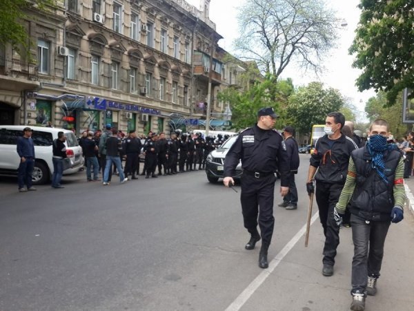 В Одесі ‒ бійка між патріотами та сепаратистами. ФОТО. ВІДЕО