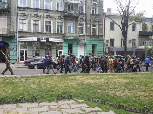 В Одесі ‒ бійка між патріотами та сепаратистами. ФОТО. ВІДЕО