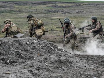 Росіяни стягують до околиць Бахмута десантно-штурмові загони, ідуть важкі бої, – Маляр