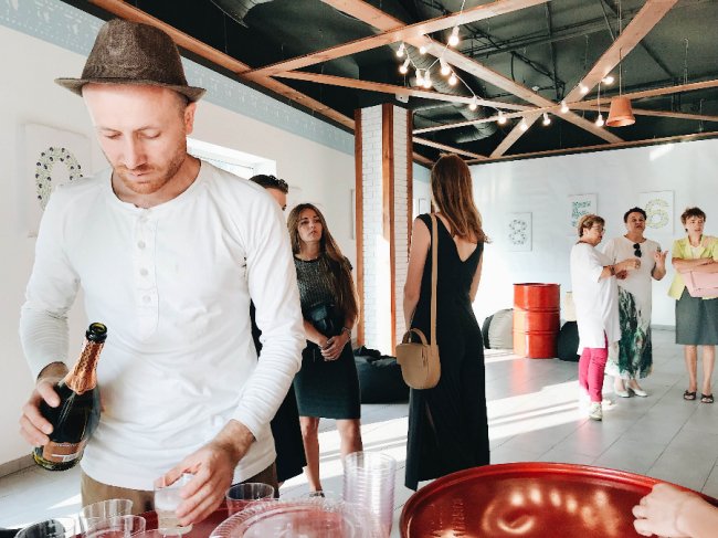 У луцькому «Промені» - виставка графічних робіт*