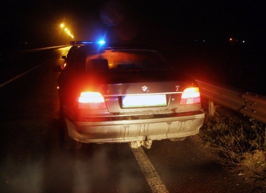 На Волині молодики з «пневматом» та газовим балончиком викрали «БМВ». ФОТО